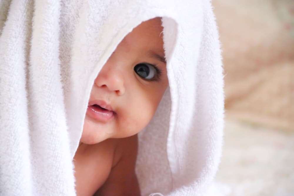 Le bébé me ressemblera-t-il ? Préoccupations relatives à la FIV avec don d’ovocytes.